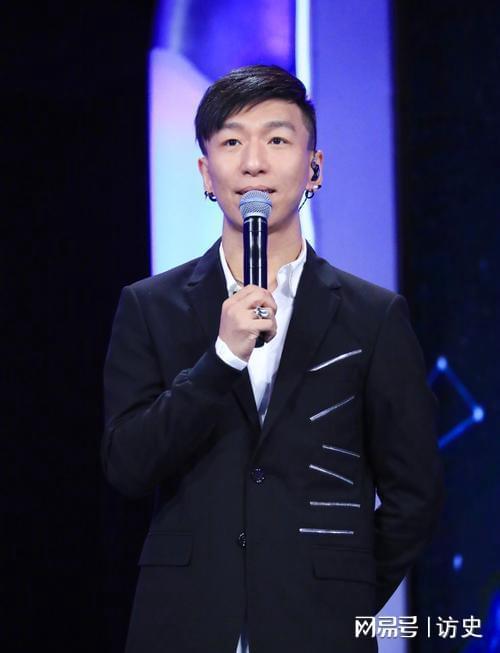 陈羽凡现状：低调生活50岁胖到认不出17岁儿子1米8长得像妈(图2)